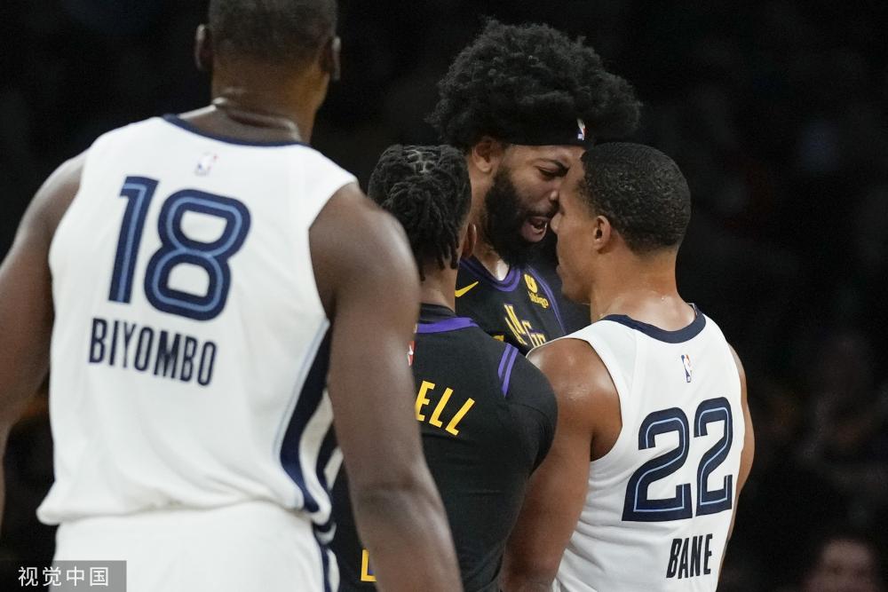 队在赛前做 队在赛前做